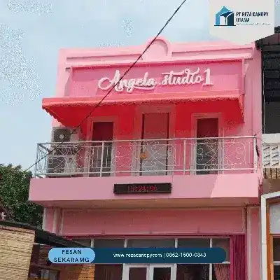 Warna berkarakter
