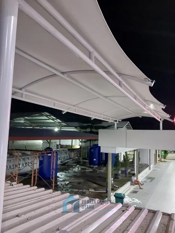 Pemasangan Kanopi Membrane Untuk Pejalan Kaki di Sentral Medika Hospital Gempol Cirebon