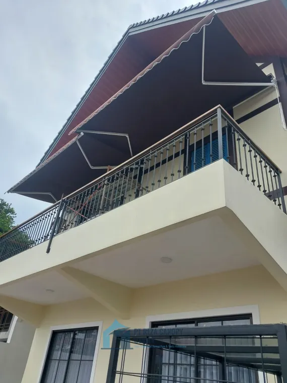 Pembuatan Awning Gulung Manual Bapak Yusron Avivj di Jalan Ligar Agung No. 63, Cibeunying Bandung
