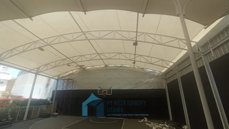 Penggantian Kain Membrane Bapak Freedy di villa Kuldesak Bandung Bandung